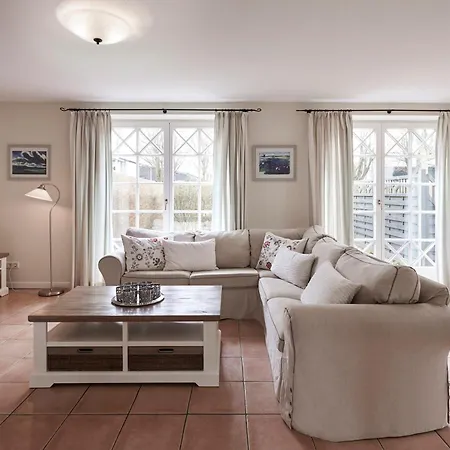 Hues Godewind Vakantiehuis Alkersum