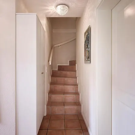 Hues Godewind Alkersum