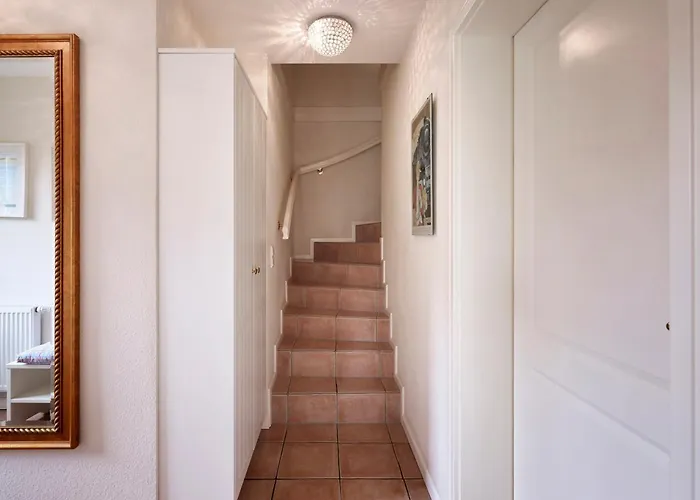 Hues Godewind Alkersum